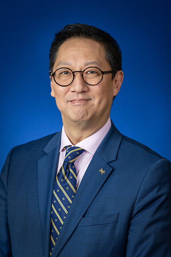 Portrait of President Santa Ono